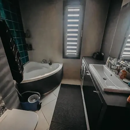 Brzozowa 9 度假居 *